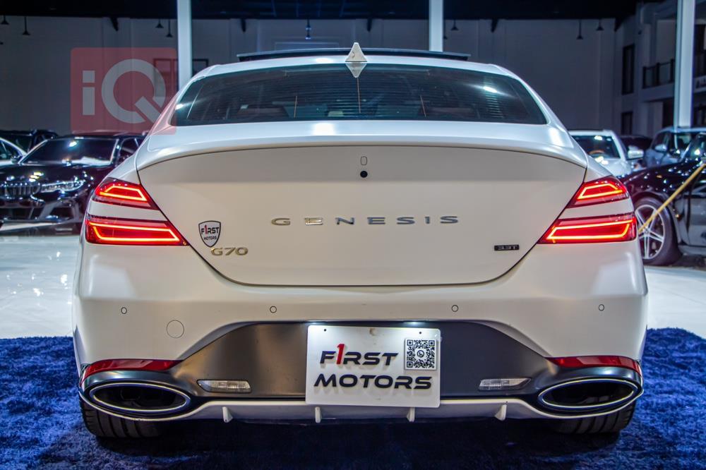 Genesis G70